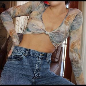 Pretty little thing long sleeve crop top